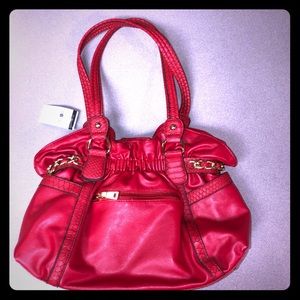 ⬇️ $120 Wilson’s leather NWT red bag 15x11